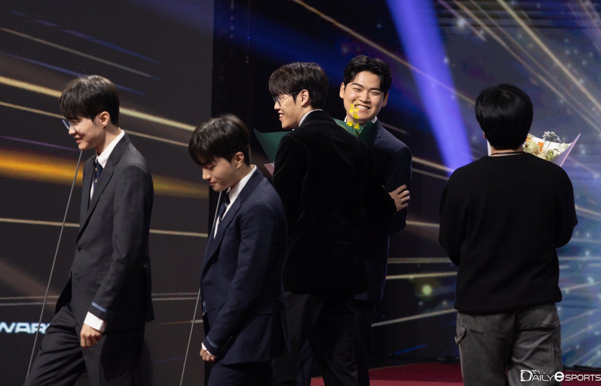 kenzi131's tweet image. #LoL  #LCK  #구마유시  #LCK  .@HLEofficial