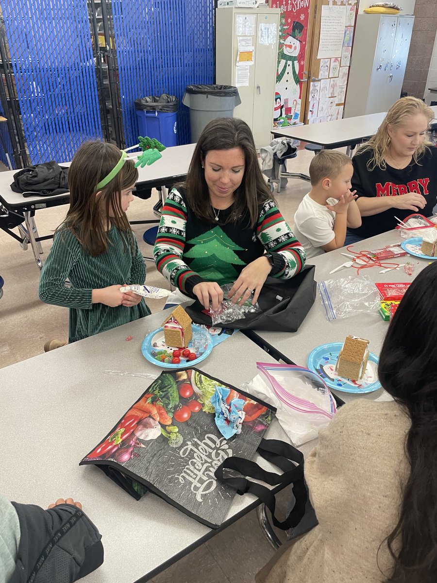 Betty McElmon ES tweet media