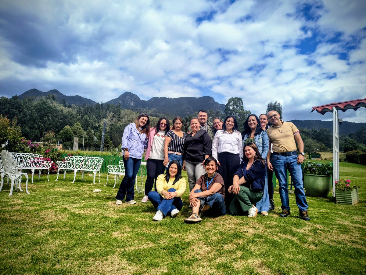 #Sopo nos deja #hoy estás fotografías de los afiliados y afiliadas al #SNTSdeColombia compartiendo un momento de unidad en el marco de la celebración de cumpleaños de los servidores y servidoras de la Alcaldía Municipal de Sopó 🥳

Felicidades les desea el <a href="/SNTSdeColombia/">SNTSdeColombia</a>