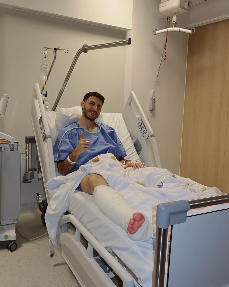 Santiago Gimenez tweet media