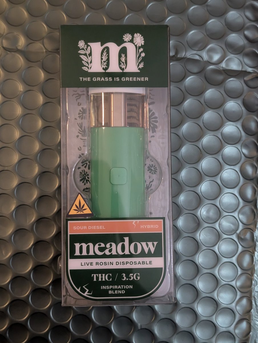 Anne the stoner babe 🍃🍯 tweet media