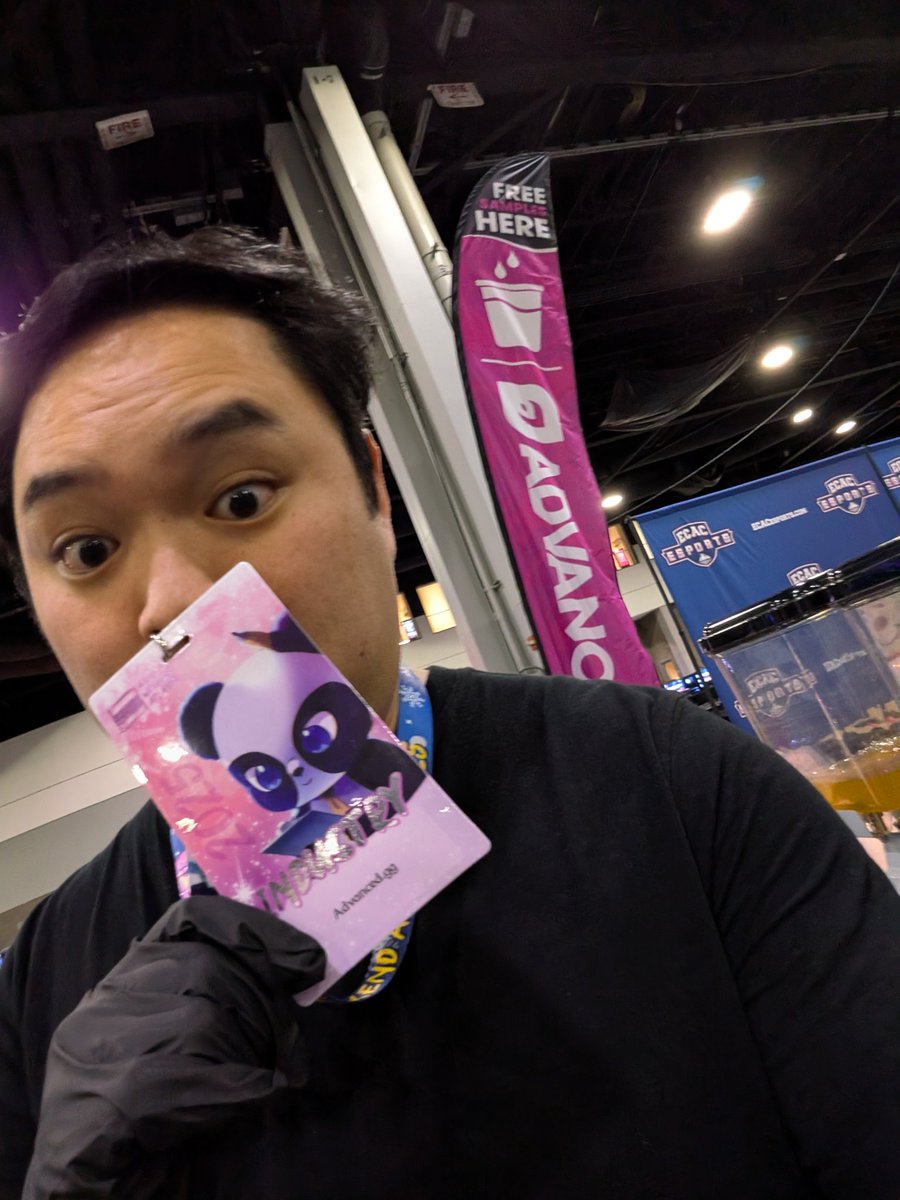 The_QuacKwak's tweet image. Day 2: helping the folks at @ADVANCEDgg has been a blast 👀👀