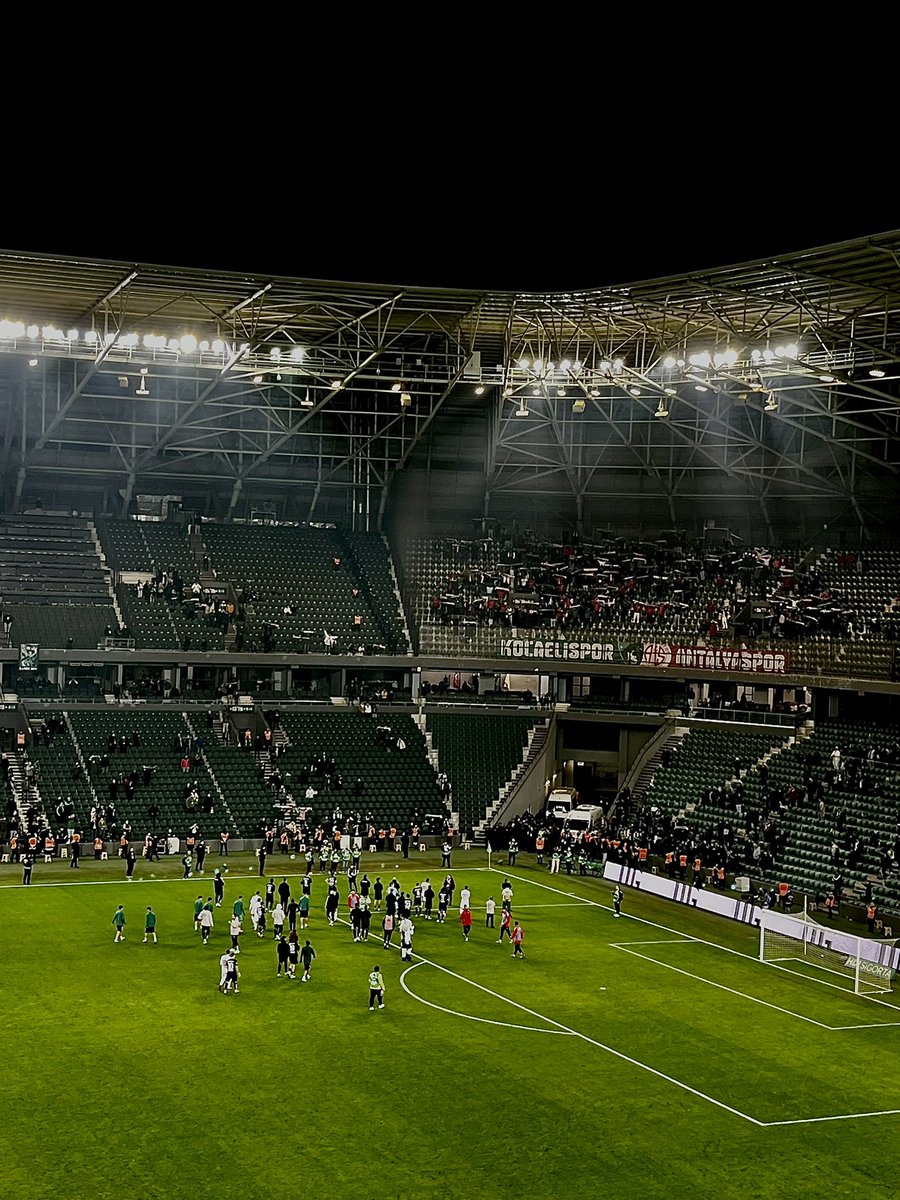 Hepiniz Allah’a emanet olun. ❤️🤍