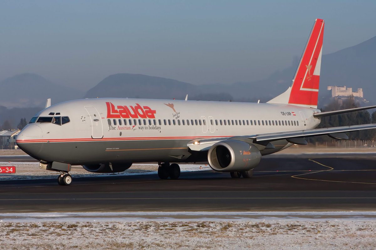 n194at's tweet photo. Lauda Air
Boeing 737-8Z9 OE-LNP
SZG/LOWS Salzburg Airport
January 10, 2009
Photo credit Maarten-sr Visser
#AvGeek #Airline #Aviation #AvGeeks #Boeing #B737 #SZG #Salzburg #LaudaAir 🇦🇹 https://t.co/ZZqY3bXzUG