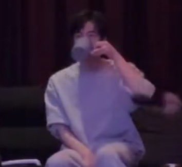 مماخ‌ میمینی:( tweet media