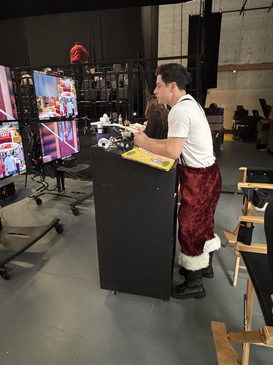 David Henrie tweet media