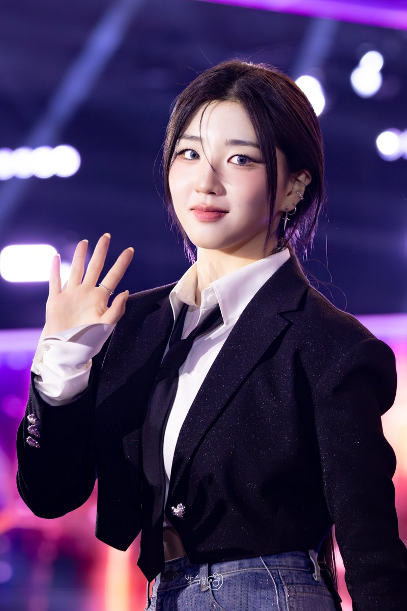 251219 트리플에스 가요대축제
소현
#tripleS #Sohyun #밥보단소현