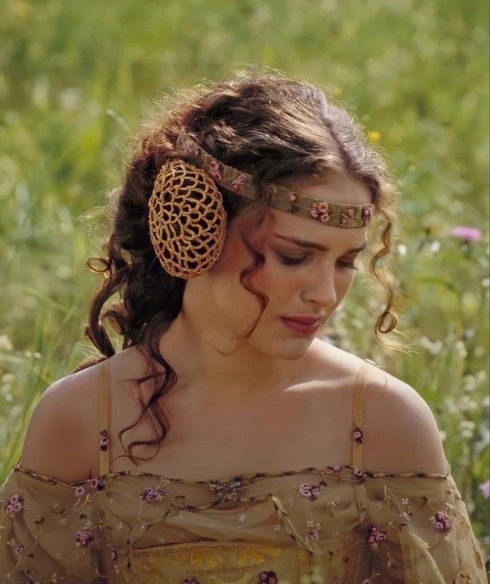 thegleamsquad's tweet image. Happy weekend beautiful people! 🌞🫶
Our new Amidala #starwars inspired Gleam just showed up and joined the squads 😉

Check her out👇
opensea.io/item/polygon/0…
#gleamsquad #polygonNFTs #Polygon