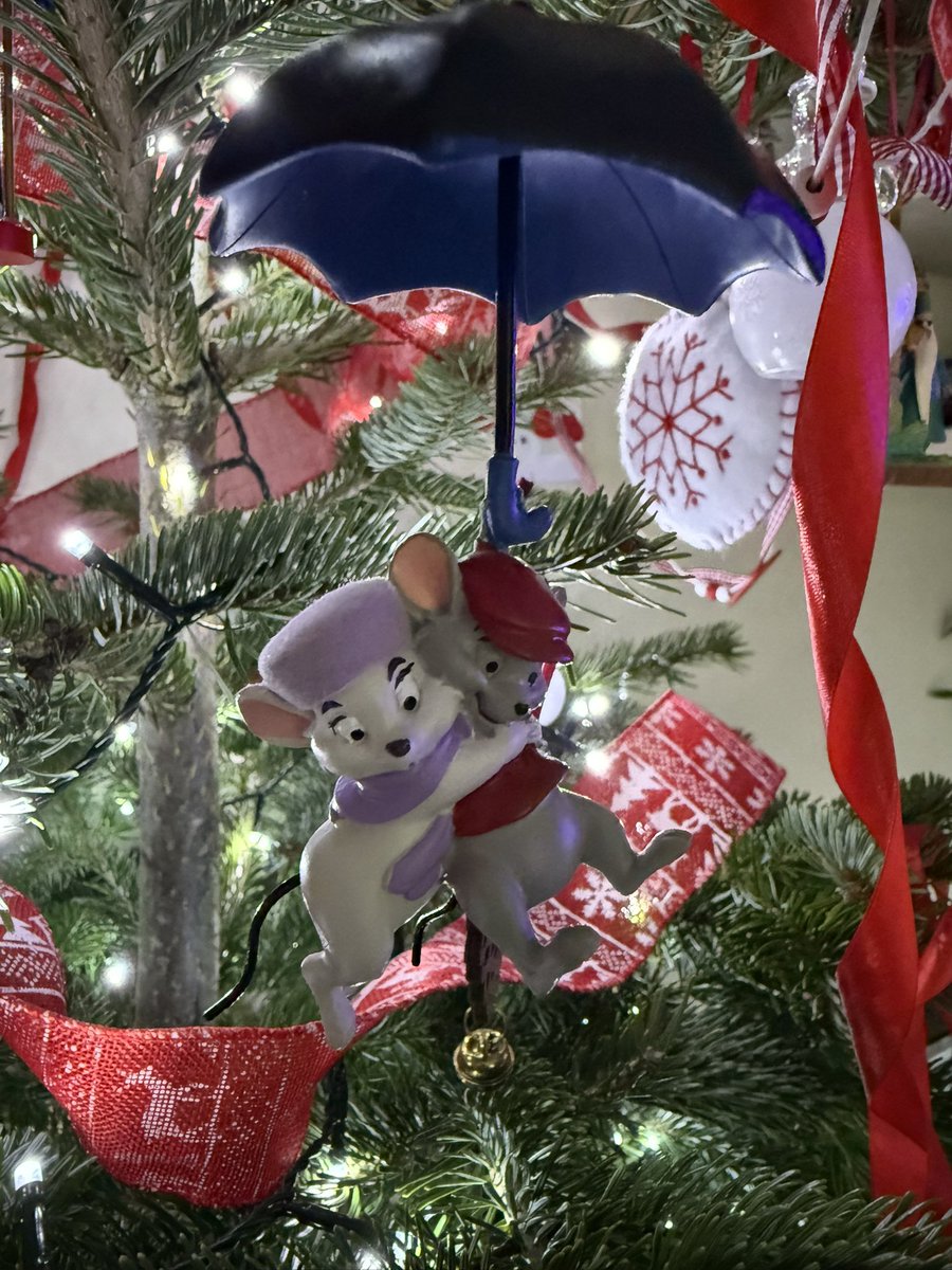 kirsten_fernand's tweet image. #ChristmasDecorations One of my favs #Christmas