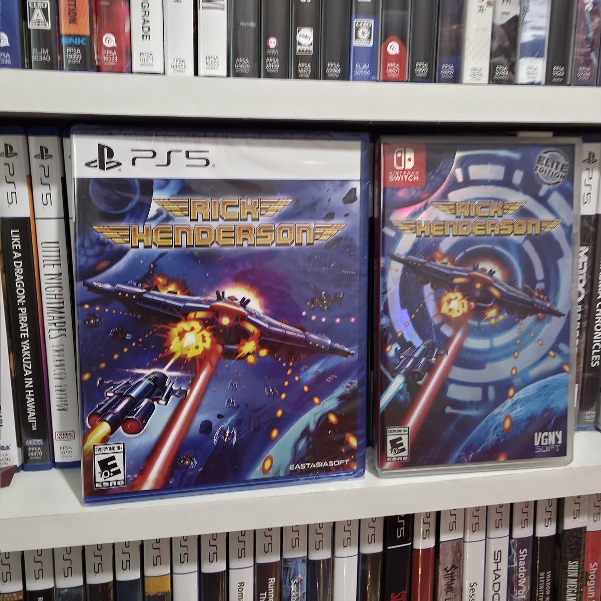 16BitsEra's tweet image. Hemos tenido que esperar hasta 2025 para disfrutar en Formato Físico de Rick Henderson, tremendo Shmup Indie Pixel Art. 
Publicado por @VGNYSoft en PS5 y NSW, teneis varias ediciones disponibles (las Elite son Brutales) y en Exclusiva en España sólo en @ImpactGame_es!!!