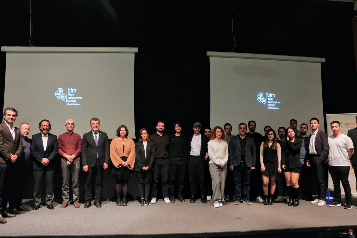 ITUginova's tweet image. İTÜ GİNOVA Jump Start Girişimcilik Programı, büyük final “Demo Day” ile sona erdi! 🚀
6 hafta  süren eğitim ve mentorluk sürecinin ardından girişimci adaylarımız, yenilikçi iş fikirlerini jüriye sundular. Geleceği inşa eden tüm takımlarımızı kutluyoruz! 👏🐝
#İTÜGİNOVA #JumpStart