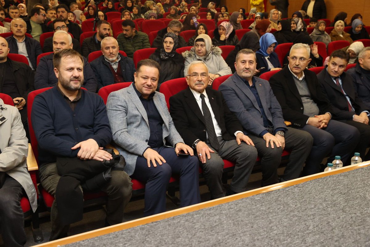 mhilmiguler's tweet photo. Ordu İdeal Genç Spor Kulübü tarafından düzenlenen, Burdur Mehmet Akif Ersoy Üniversitesi İlahiyat Fakültesi Dekanı Prof. Dr. Yasin Pişgin’in “Nasıl İnanmalı” konulu konferansına katıldık.

Katkıları için değerli hocamıza ve emeği geçen herkese gönülden teşekkür ediyorum. https://t.co/eSLcBzYg9v