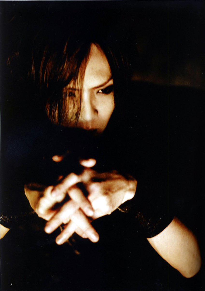 GazettE_Daily_'s tweet image. 🌷