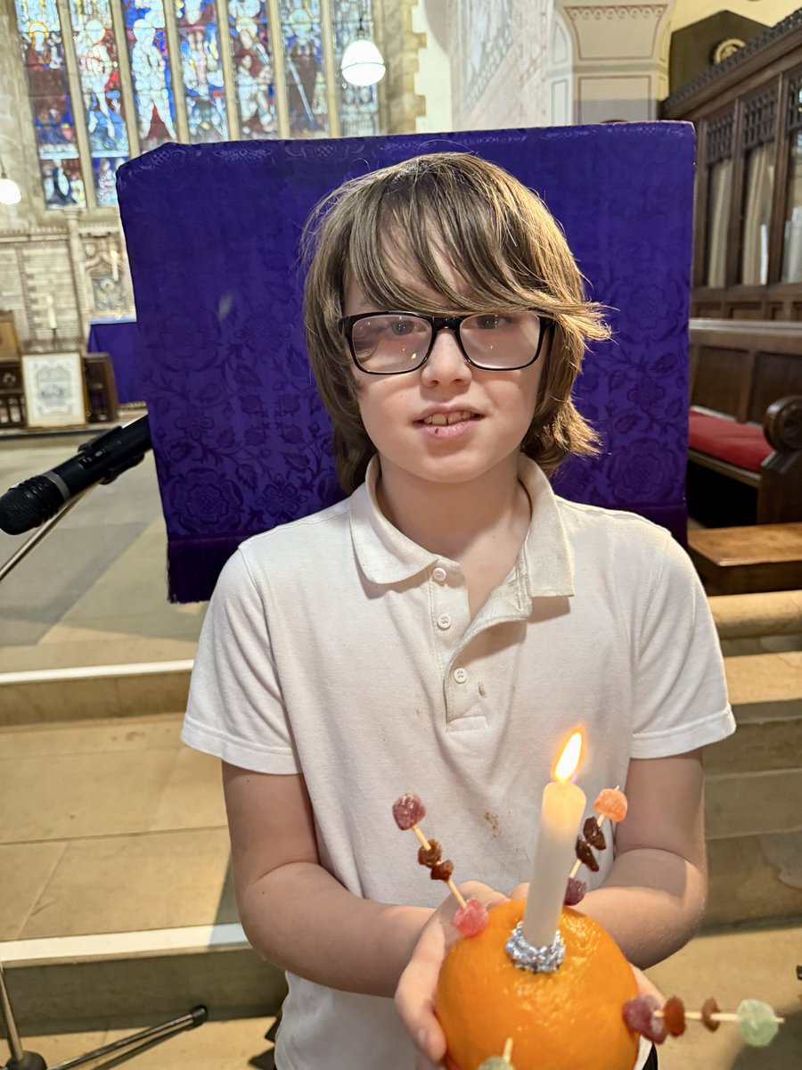 Christingle 2025.

What a fantastic way to finish the term.

Thank you to Reverend James Richards for another magical service and thank you to all who attended.

Our children were magnificent!

Merry Christmas to all.

🌲 🍊 🕯️ 🌲