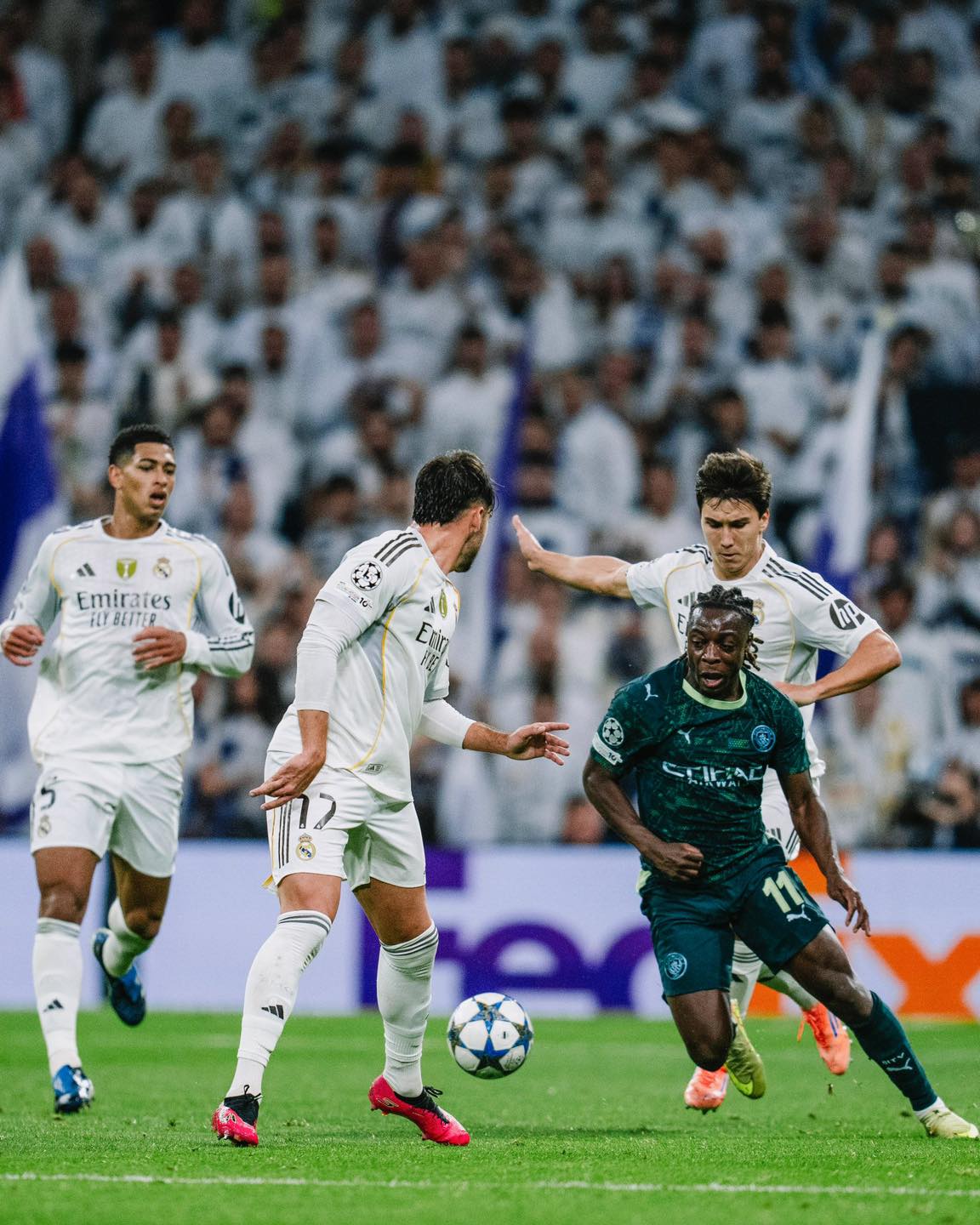 جيريمي دوكو هو أكثر لاعب قام بمراوغات صحيحة في الدوري الإنجليزي هذا الموسم. برصيد 138 مراوغة ناجحة 