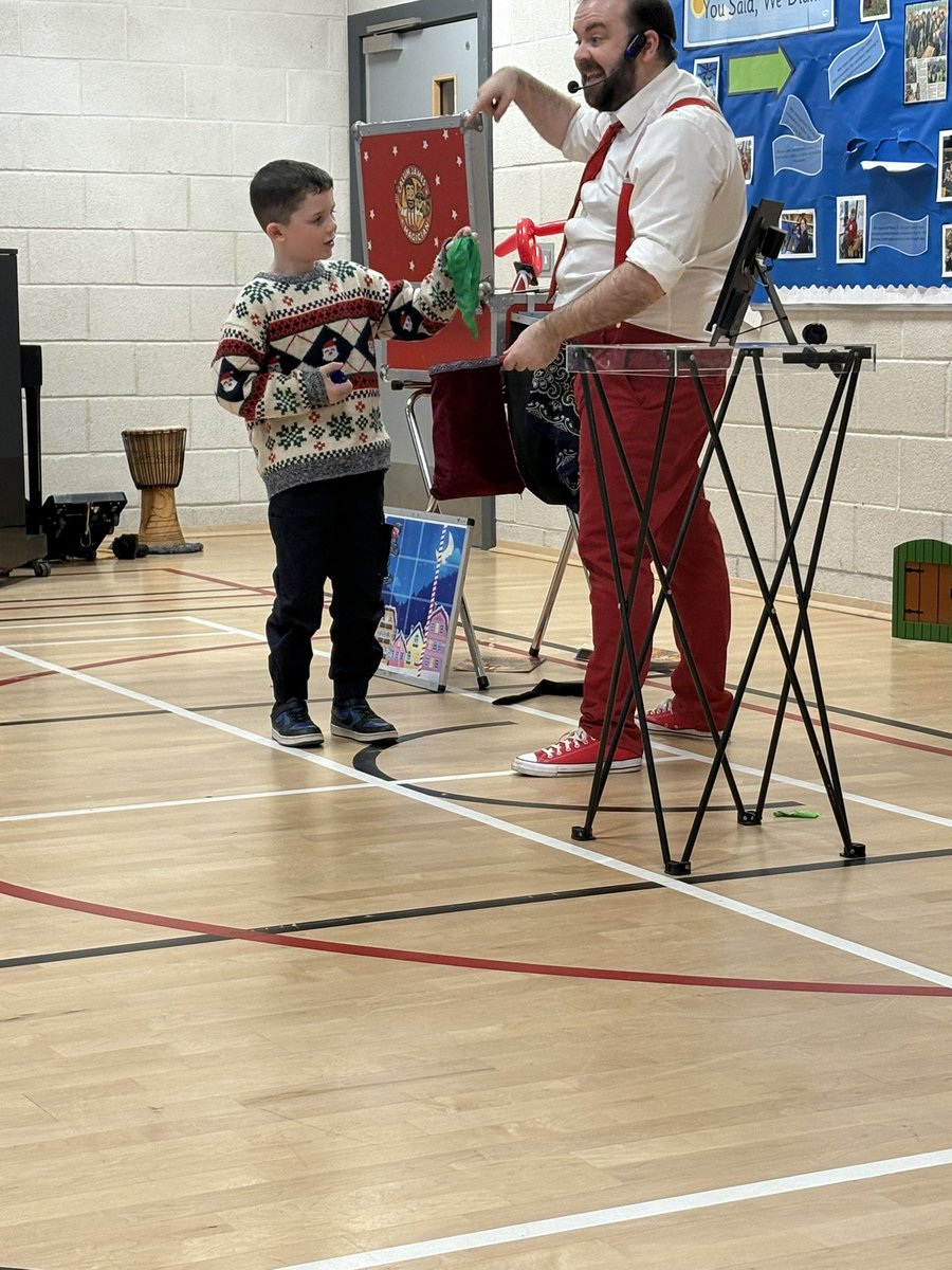 Mrs Pierce.StNiniansP2 tweet media