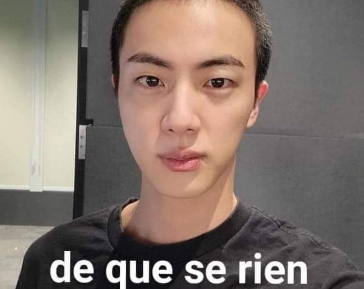 dios chicas que horror es no tener los subtitulos de weverse cada que soltaban una risa me volvía este