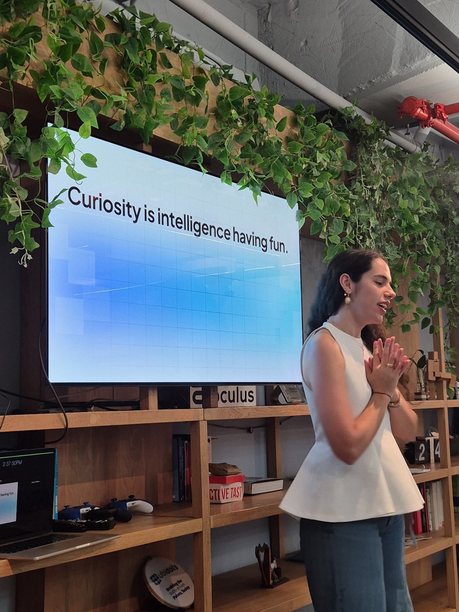 Gustavo Angulo tweet media