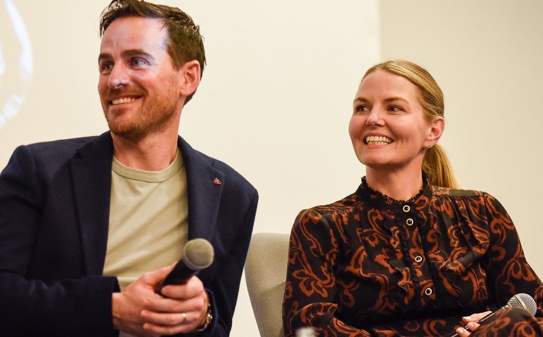 These two are proof that friendship and professionalism can go hand in hand. Jen n Colin work so well together, support each, and still stay completely professional—showing it’s possible to have both fun and focus. My fave besties! #ouat #colifer
