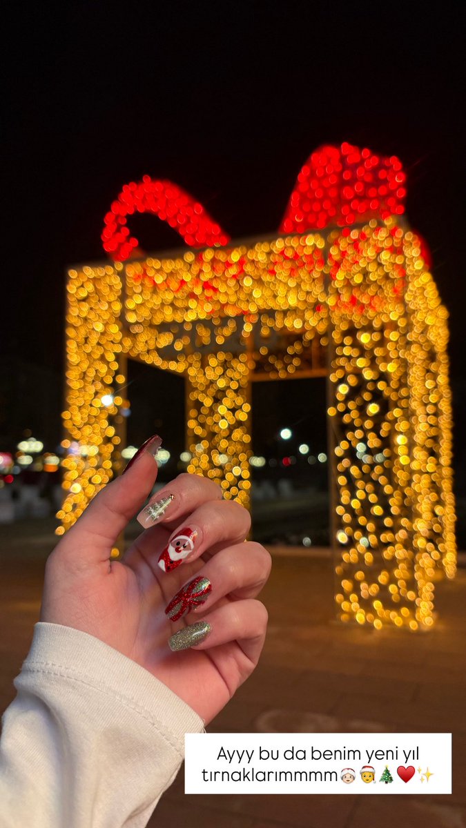 Ayyy bu da benim yeni yıl tırnaklarıımmm♥️