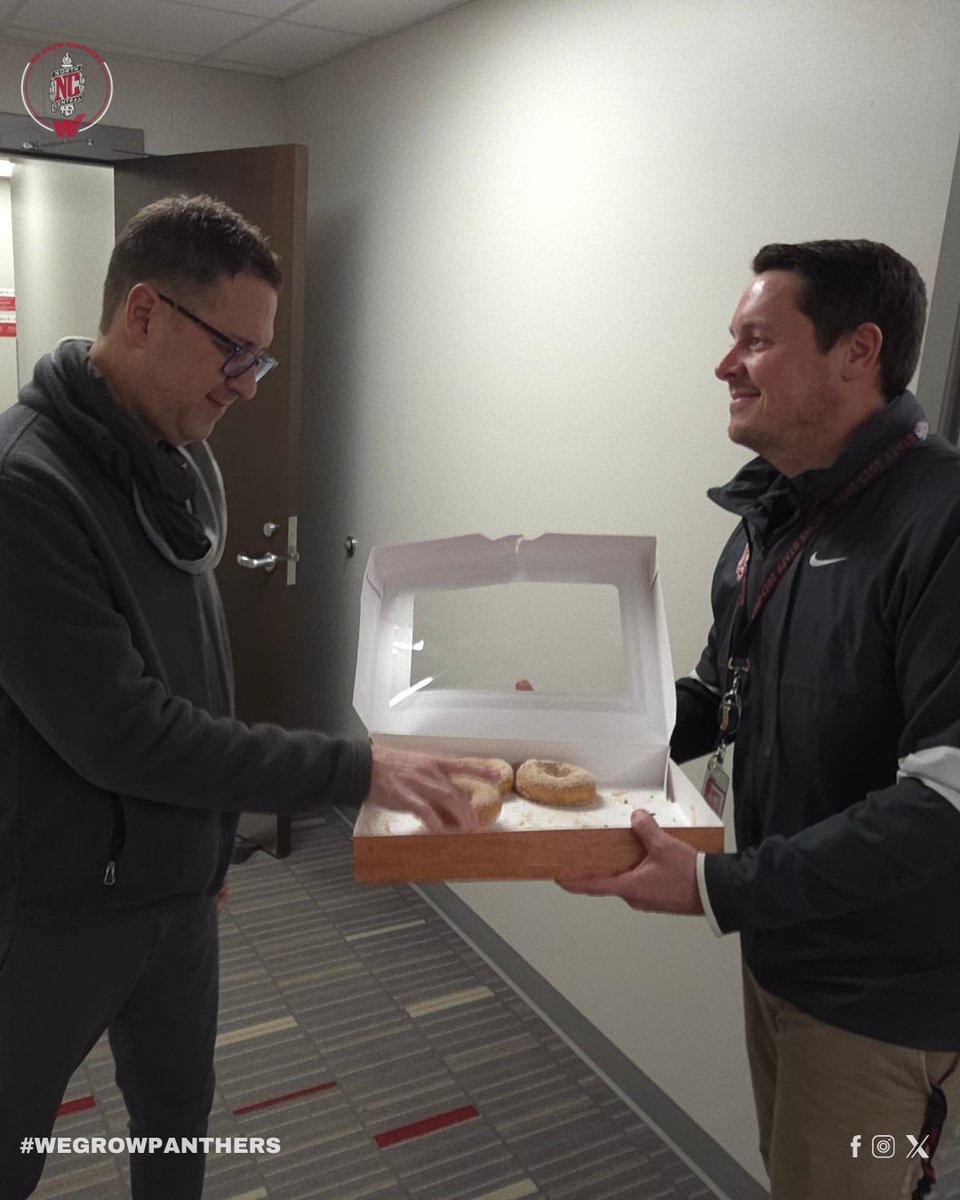 NCHS_panthers's tweet photo. A little sugar to celebrate a lot of hard work ๐ฉ๐ Shoutout to our incredible counselors, teachers and various staff members for an awesome semester! Thank you for everything you do for our students ๐พ๐ฏ๐คโค๏ธ #MSDWT #NCHS #WHYWT #WEGROWPANTHERS https://t.co/GNqoc874nX