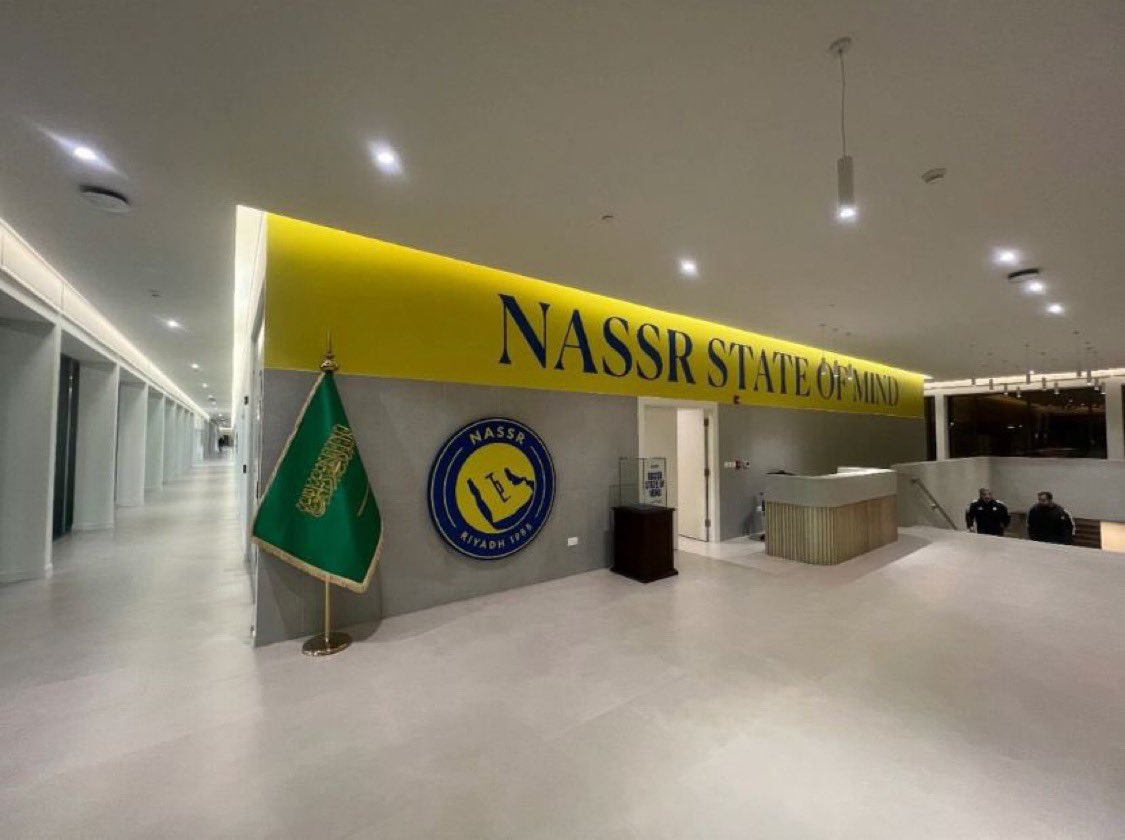 وين غرفة المريض رقم اربع… اوه مقر النصر