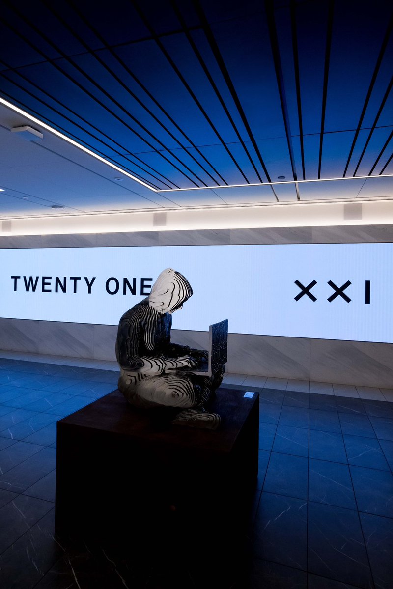 satoshigallery's tweet image. Come ooooon!
-51 followers to 14k

Show us some love for all the passion we’ve put in the art installations we did in the last year to promote bitcoin!

Best achievement of this year:
1. Placing a statue of Satoshi inside @NYSE 
2. HODL - Biggest (block)chain installation with…