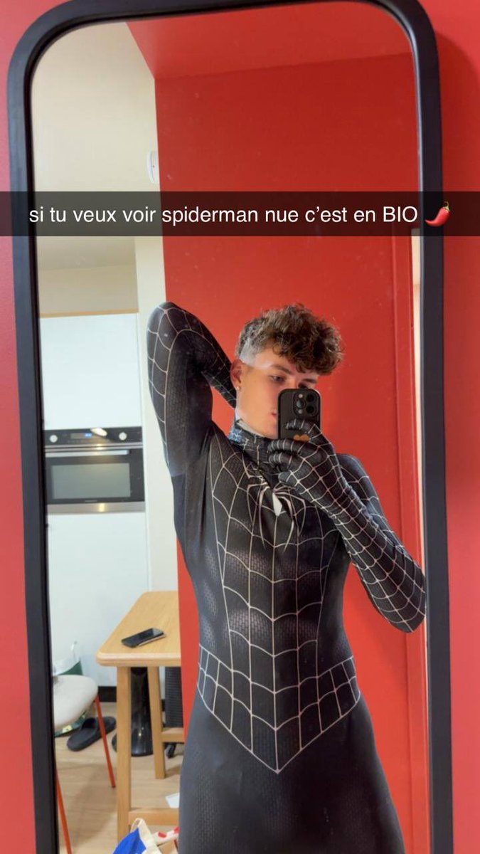 Clemanhl's tweet image. Plutôt actif ou passif ? 👀
RT passif 
Like actif