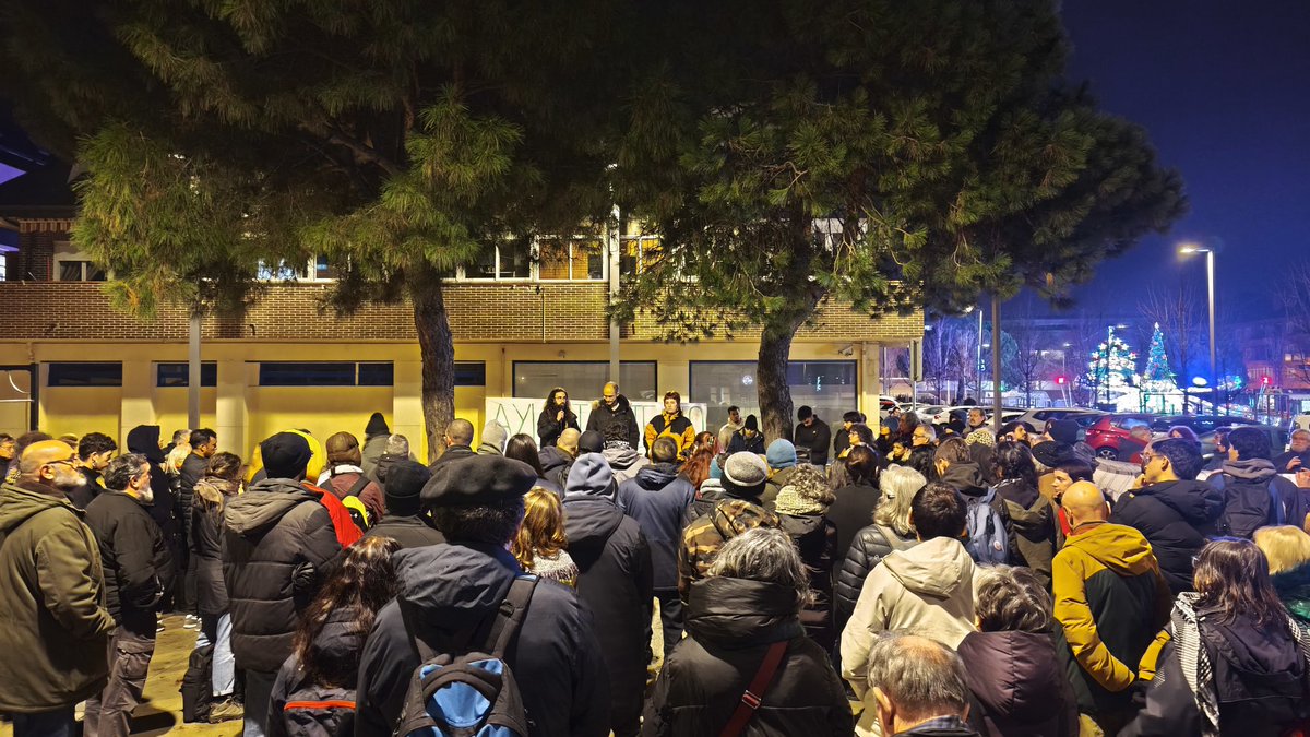 La muerte de Montse es la última consecuencia de un negocio de la vivienda que se construye sobre nuestras vidas. Señalamos a las administraciones, cuya función es la de sostenerlo a toda costa.

Todo nuestro apoyo a las compañeras de <a href="/VillalbaViviend/">Asamblea de Vivienda de Villalba</a> y a todo su entorno.