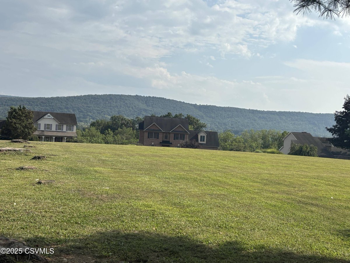 KeyPartnersReal's tweet image. LOT #41 CIRCLE VIEW DR, Elysburg, PA 17824 just sold! Contact us for assistance in doing the same with your property. It would be our pleasure to work with you.