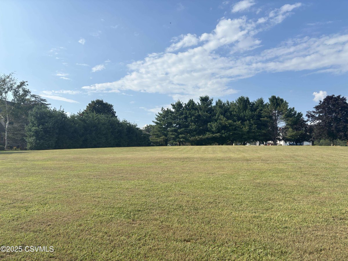 KeyPartnersReal's tweet image. LOT #41 CIRCLE VIEW DR, Elysburg, PA 17824 just sold! Contact us for assistance in doing the same with your property. It would be our pleasure to work with you.