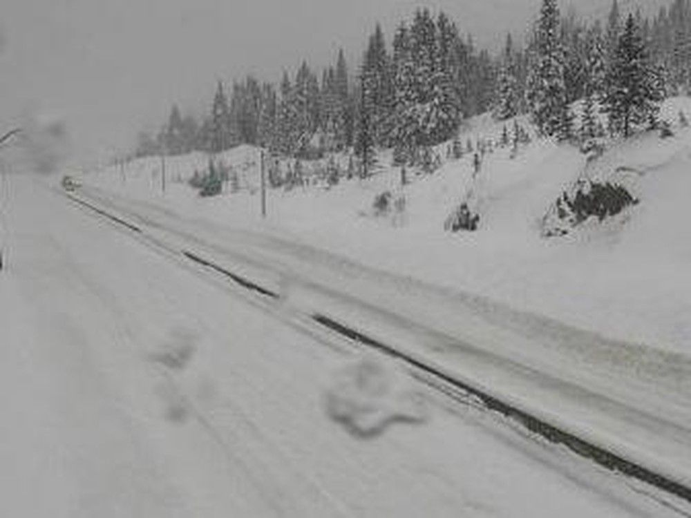 VancouverSun's tweet image. Heavy snowfall expected on the Coquihalla Highway ahead of busy travel weekend vancouversun.com/news/local-new…