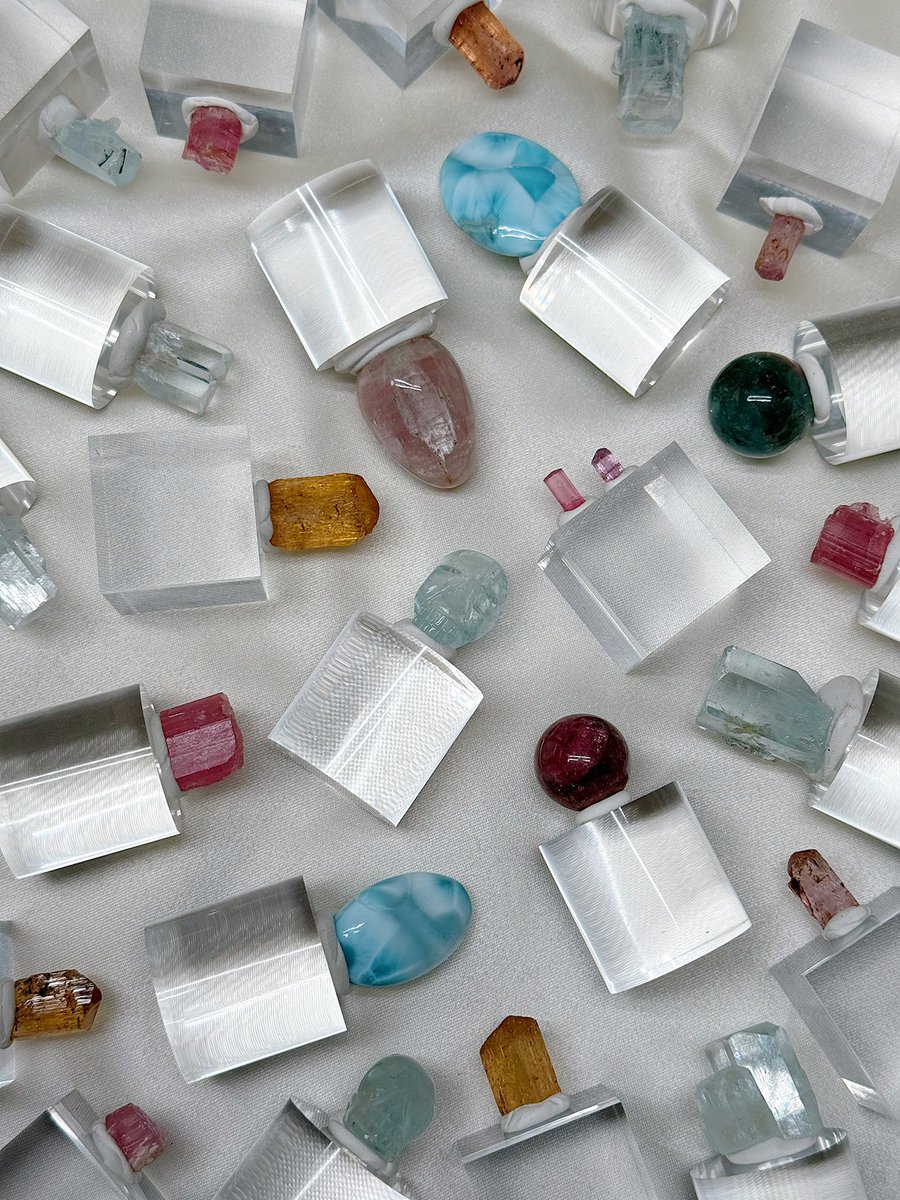 artbyjacstudio's tweet photo. ✨ Final Restock of 2025 is LIVE! ✨

Browse new silver smithed rings &amp; necklaces handmade from .925 Sterling silver ($40-$90) &amp; a curation of beautiful crystal &amp; mineral specimens ($10-$80) 💎

Shop: https://t.co/DUBNRGnzKr

Lmk in the comments what YOU got &amp; share to support 🤍 https://t.co/zCey2yMjFA
