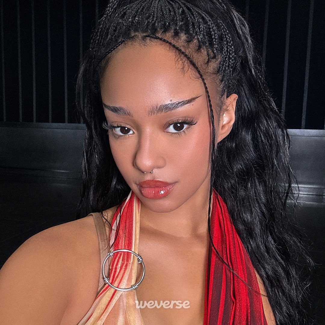 manonloops's tweet image. Manon’s special gift image on Weverse DMs