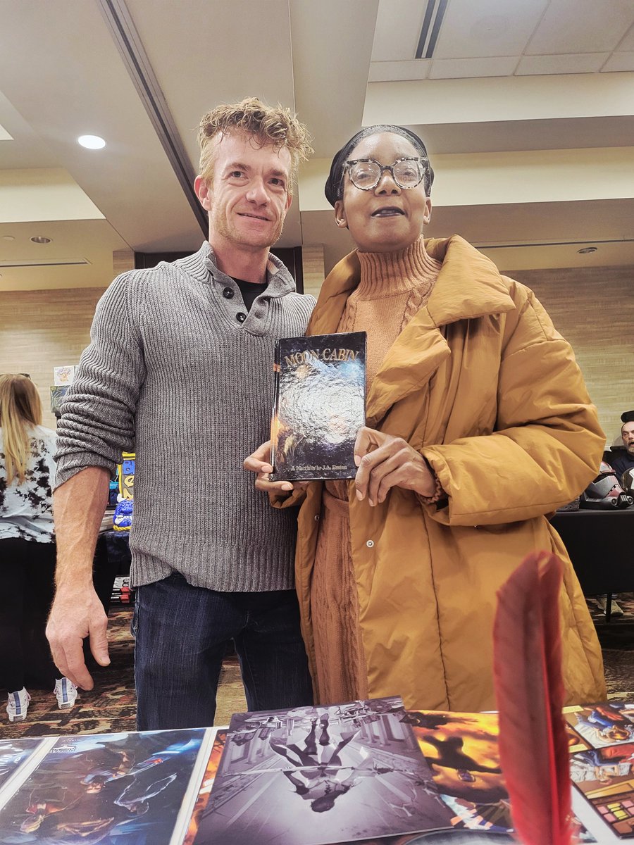 RedCrowComics's tweet image. Huntsville Anime Fest! 🦸🏻‍♀️🦹🏾🦸‍♂️ More pics: facebook.com/redcrowcomics #HuntsvilleAL #animefest #animecon #redcrowcomics