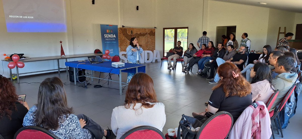 SENDALOSRIOS's tweet image. 📌 Jornada de Cierre 2025 | Equipos #SENDAPreviene

🙌 Cerramos el año junto a los equipos, destacando avances del Plan Comunal y la Estrategia Nacional de Drogas 2024–2030, y proyectando desafíos 2026.
👏👏👏👏

#SENDAEsPrevención #MásComunidadMásPrevención