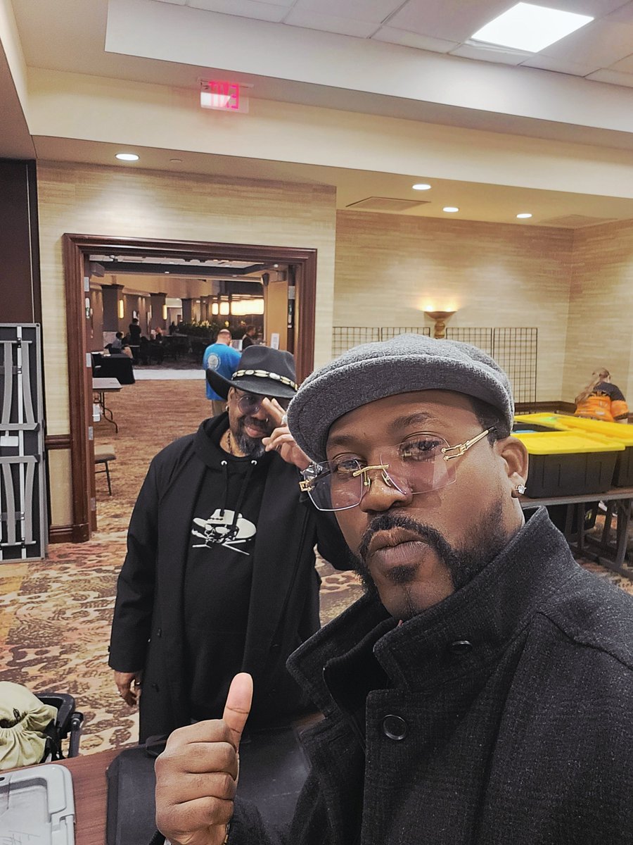 RedCrowComics's tweet image. Huntsville Anime Fest! 🦸🏻‍♀️🦹🏾🦸‍♂️ More pics: facebook.com/redcrowcomics #HuntsvilleAL #animefest #animecon #redcrowcomics