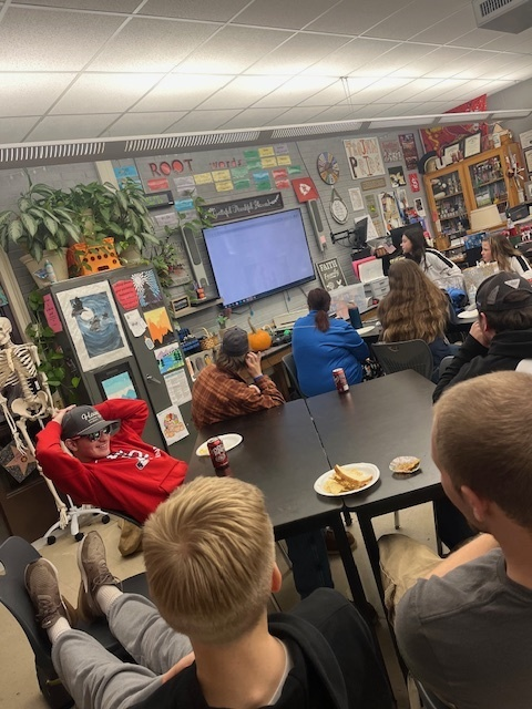 CR6Trojans's tweet photo. Scholar Bowl kicked off the season today — and their first-ever online tournament is underway! https://t.co/tR9rMJESBk