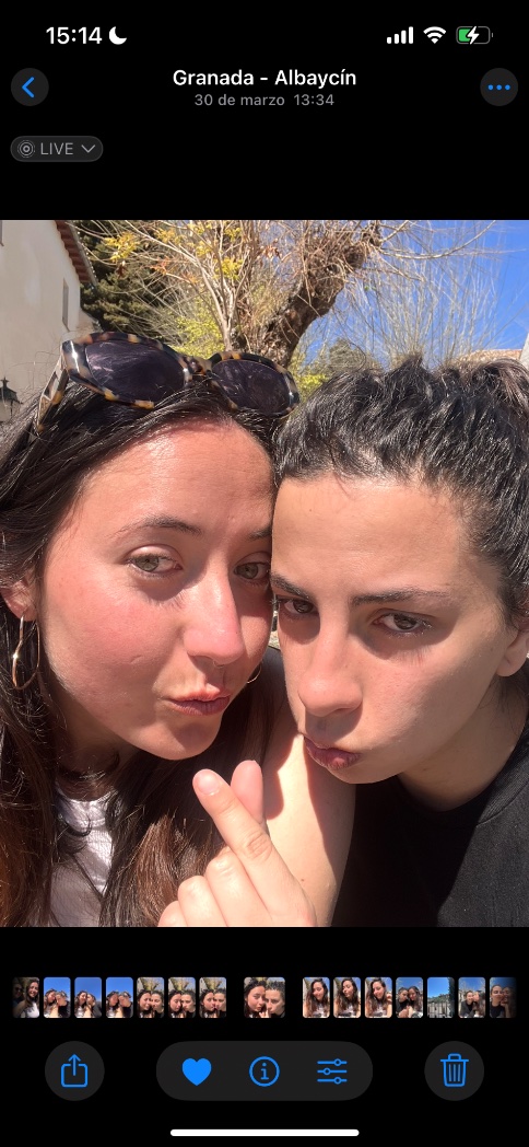 crocoflugu's tweet photo. un año más t amo con lokurita x twitter. hoy más tarde y me ves escribir esto porque nuestra vida es un no parar pero que no se pierdan las buenas costumbres. Felices 25 mariwi https://t.co/o99BuSuLL7