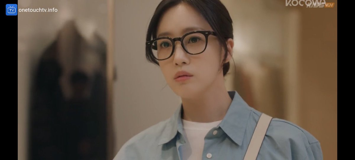 Rafola_21's tweet image. Impossível!! Era melhor ter colocado uma no norte e a outra no sul. Elas passaram uma de frente para a outra e não viram a semelhança? Que loucura é essa? Não fez sentido 

#TheFirstMan