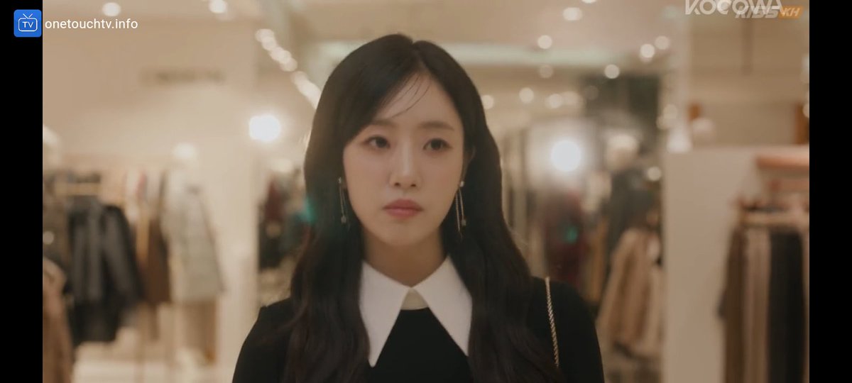 Rafola_21's tweet image. Impossível!! Era melhor ter colocado uma no norte e a outra no sul. Elas passaram uma de frente para a outra e não viram a semelhança? Que loucura é essa? Não fez sentido 

#TheFirstMan