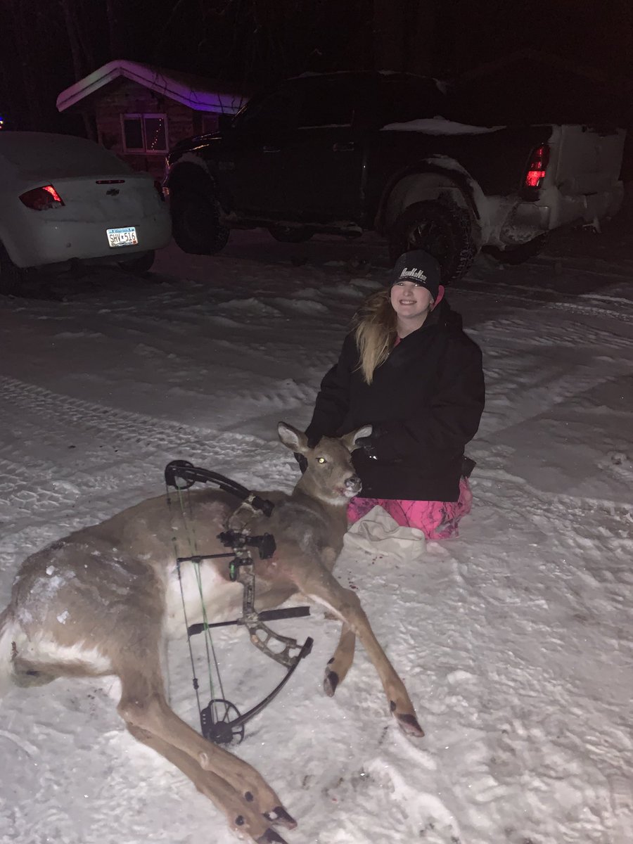 Josh16207900's tweet photo. @trumplicans2024 My daughters first deer https://t.co/u8Ttohovcc