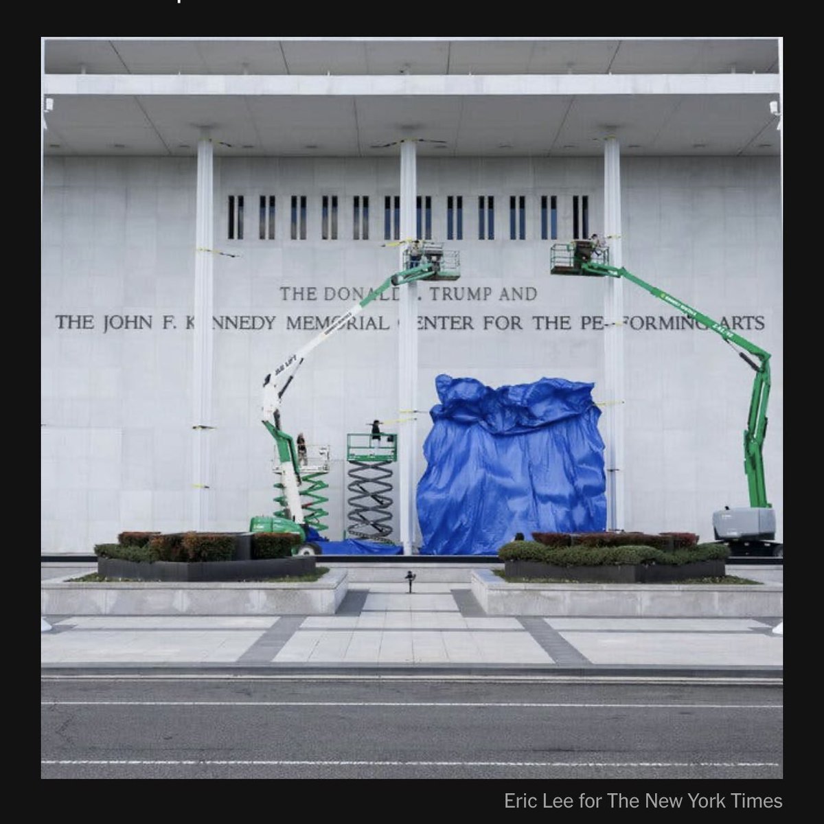 THE WAR REPORT tweet media