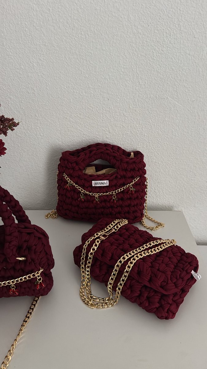 bcaasm's tweet image. Salam Aleykum les filles, je crée des sacs en crochet et plein d’autres accessoires, 100 % faits main. Si ça ne vous dérange pas, un petit rt pour me donner un peu plus de visibilité🤍.
Vous avez mon insta en bio pour celles qui sont intéressées, Baraakallahoufikoum 🫶🏽
