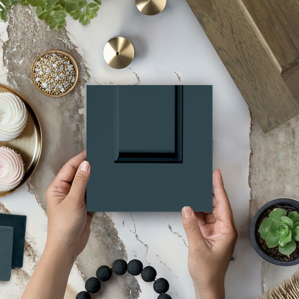 durasupreme's tweet image. FINISH FEATURE: Our Gale Force paint is the truest blue in our Curated Palette, capable of lending a nautical vibe when needed. It looks great with medium brown stains and white or gray paints. 

Get a FREE brochure packet! durasupreme.com/request-brochu…

#cabinetry #cabinets