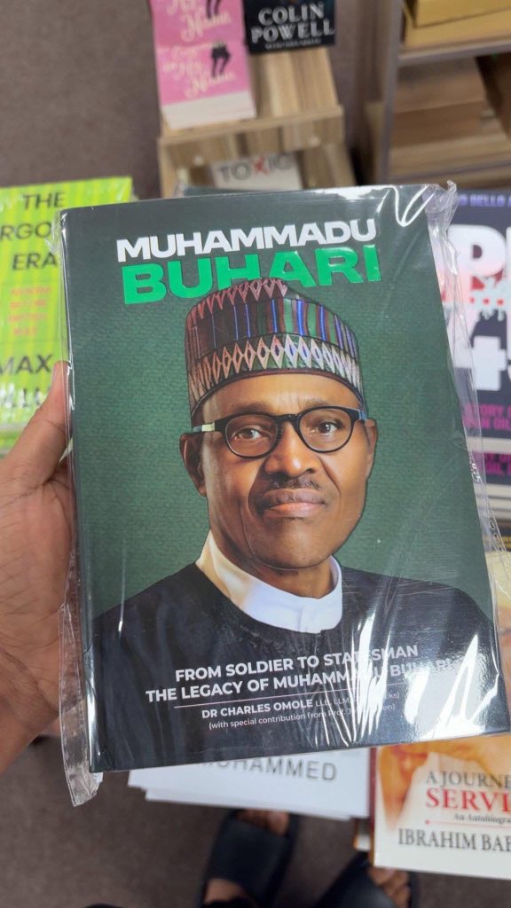 nafiumohammad's tweet photo. At various fora, late Buhari insisted that he is not going to write a book. I believe this is not an ordinary say but a will. Now that he is late, some members of his family are defiling such will by granting interviews about his life intended for book publications. A book which many alleges that it tarnishes the reputation of the late former President.

At this moment, I must give kudos to Yusuf Buhari because there is no any place where his name appears as interviewee in that book. I strongly believed as the only male child, Yusuf must have declined their request, as a mark of respect to his father's view and will even after his death.

Undoubtedly, Yusuf Buhari is a good son of his father.- Muhammad Kona