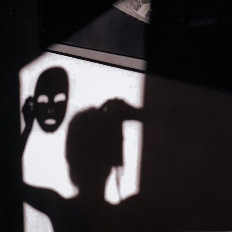 "İnsanlar, kişisel menfaatleri devreye girdiği zaman hainleşir."

—Niccola Machiavelli.