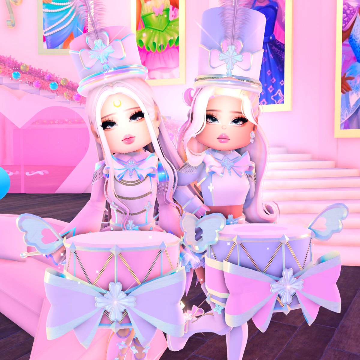serenitysmoons's tweet image. GIVING AWAY THE NEW MERRY MARCHING BAND SET! 
rules ♡ ♡ ♡ 

♡ Follow me!
♡ Like and Retweet!
♡ Comment what your favorite item about the set is!! 

⋅˚₊‧ ୨୧ ‧₊˚ ⋅⋅˚₊‧ ୨୧ ‧₊˚ ⋅⋅˚₊‧ ୨୧ ‧₊˚ ⋅

#giveaway #roblox #royalehigh