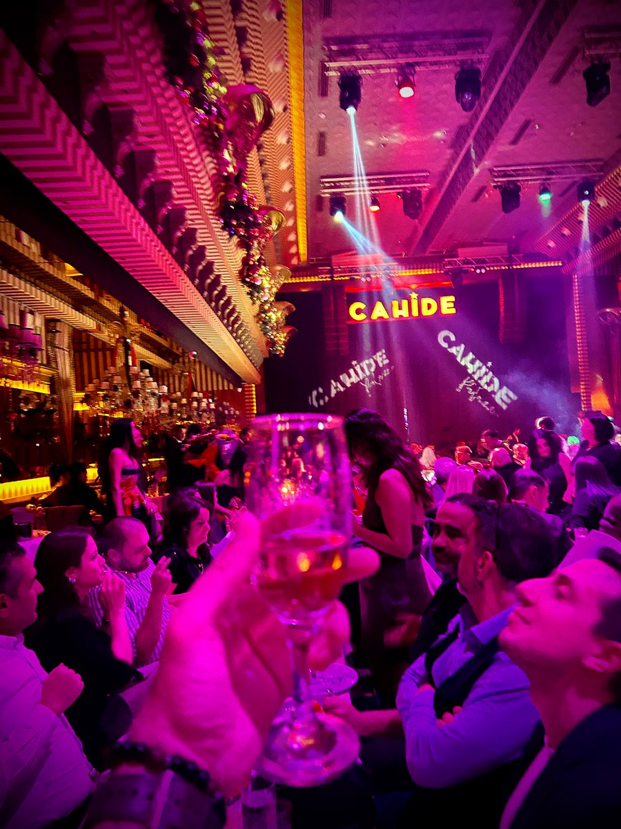 Sağlığımıza #cuma gecesi mood gece görüşü 🧿😎🥂