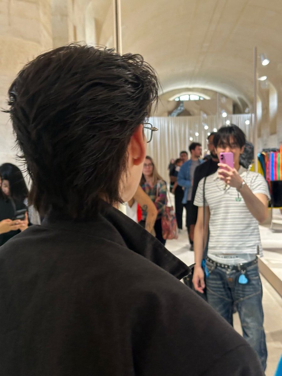 miukrit's tweet image. wbk🤷🏻‍♀️